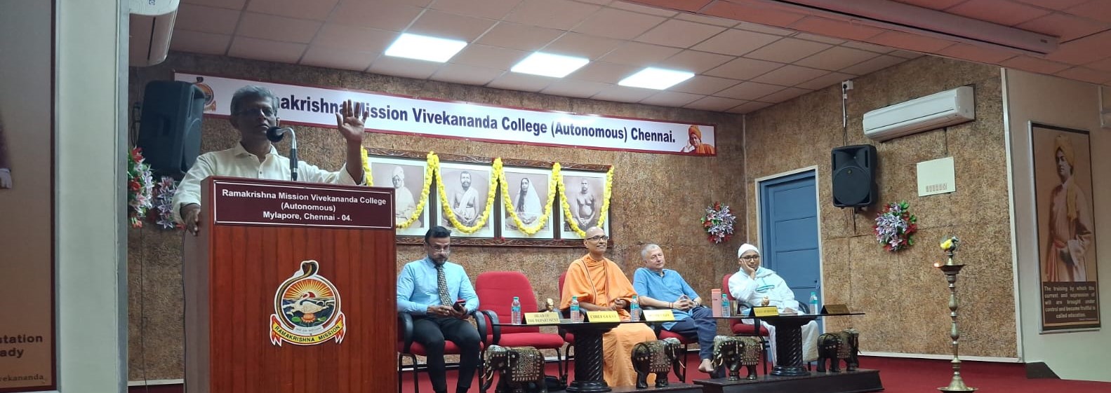 speaking at vivekananda college